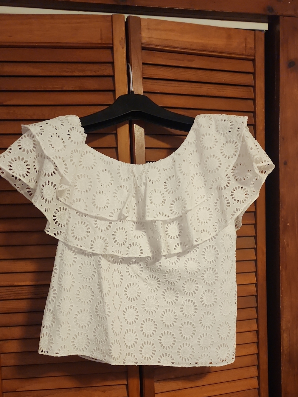 Lilly Pulitzer White Ruffle Shoulder Eyelet Ruffle Top